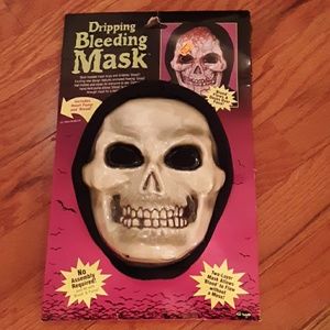 🆕️ Dripping Bleeding Mask